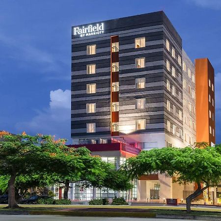 Fairfield By Marriott Inn And Suites Cancun Downtown Bagian luar foto